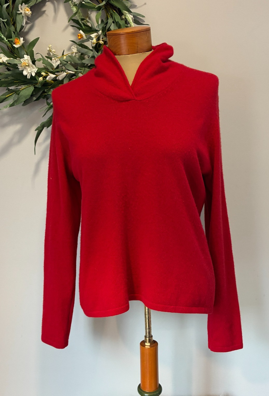 Valerie Stevens 2 Ply Cashmere Red Split Neck Sweater Luxury Small Hole, L